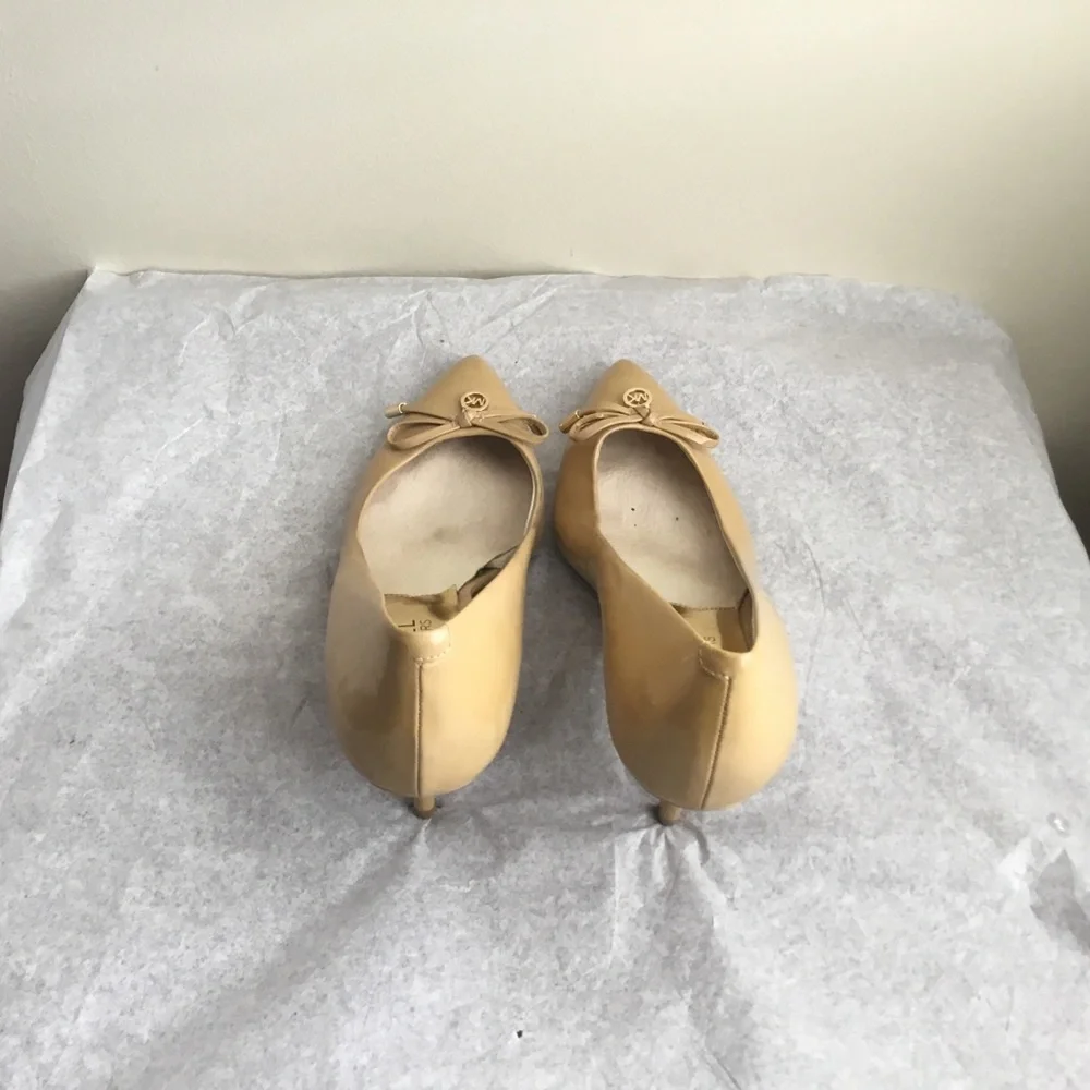 Michael Kors pumps - Picture 2 of 6